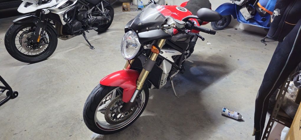 Mv Agusta Brutale 750