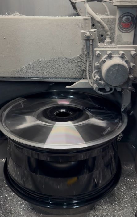 Prostowanie felg, renowacja lakiernia proszkowa naprawa alufelg