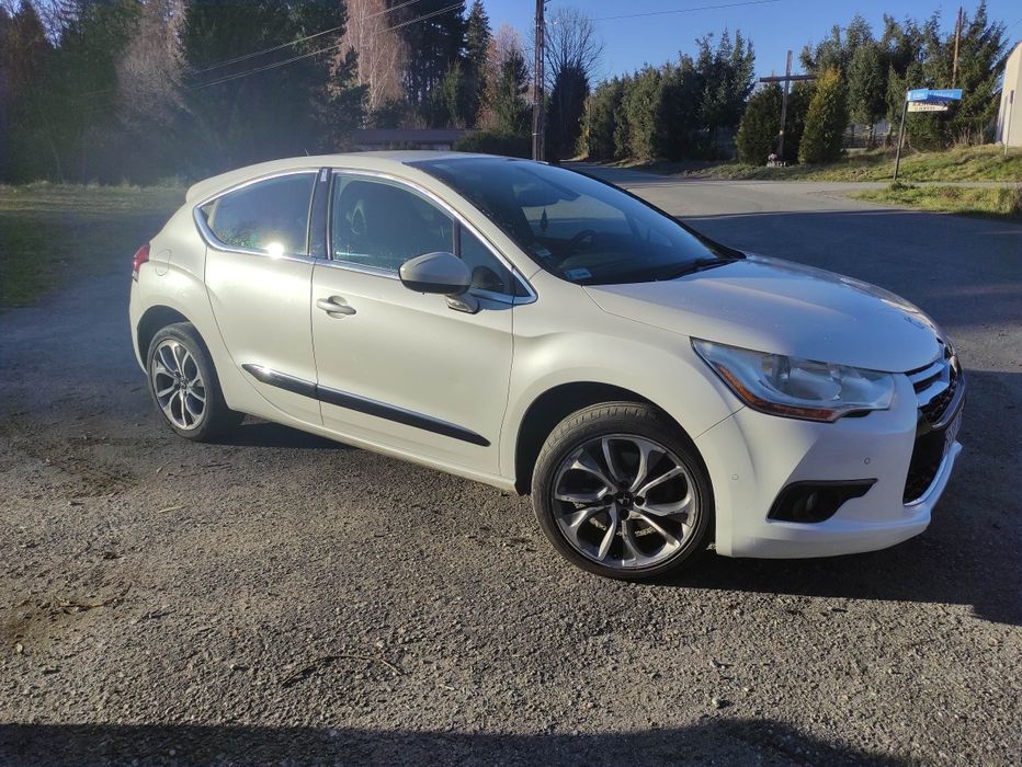 Citroen DS4 2.0 HDI 163KM Biała perła