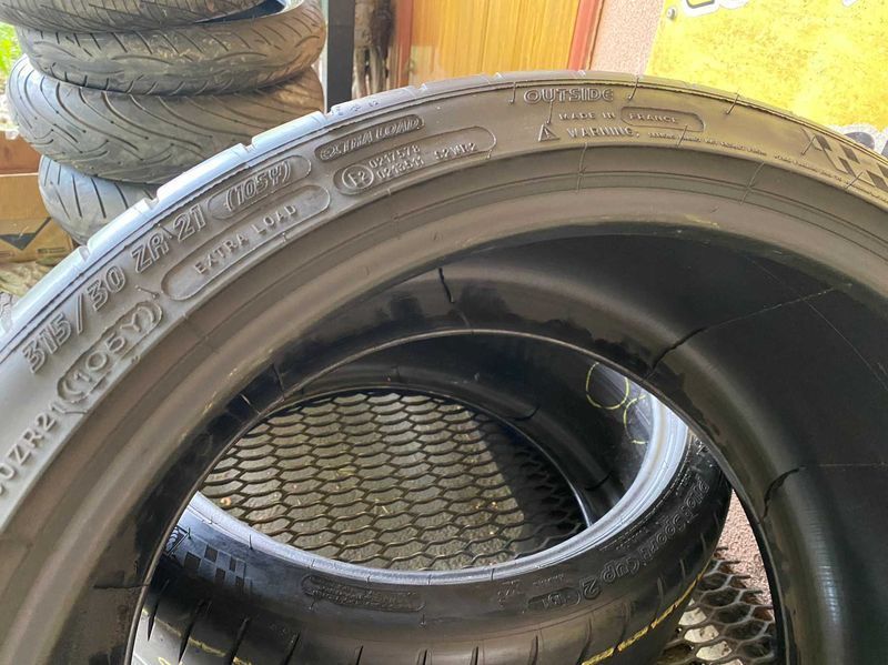 315/30/21 Michelin Pilot Sport Cup 2 M01