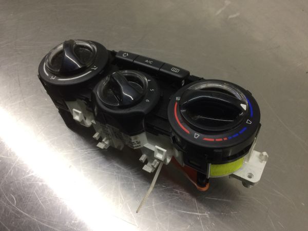 Comando chauffage / sofagem PEUGEOT 208