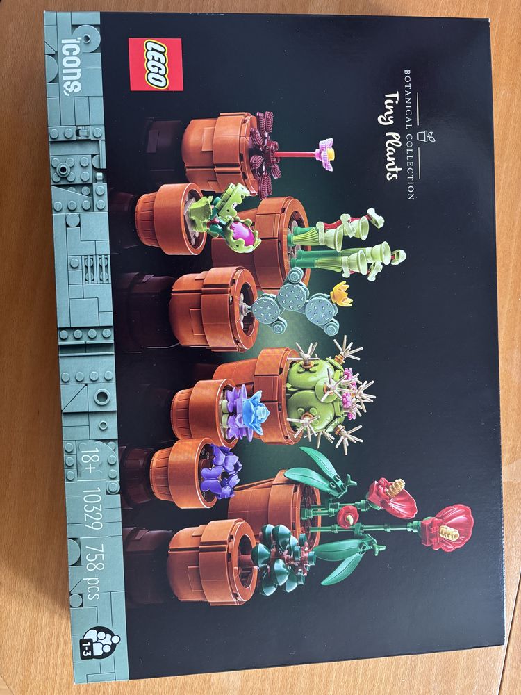 Lego tiny  plants botanical collection sukulenty