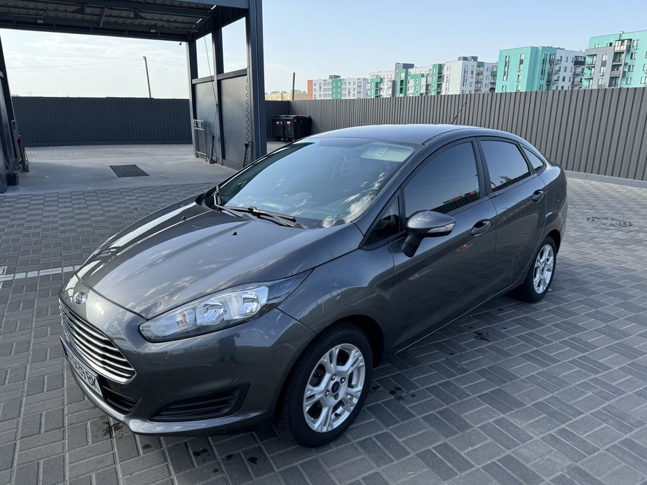 Ford Fiesta 2016 рік 1.6 мотор!
