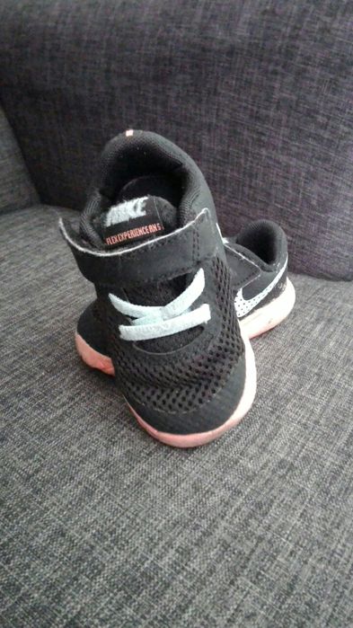 Tênis Nike n°21 com velcro