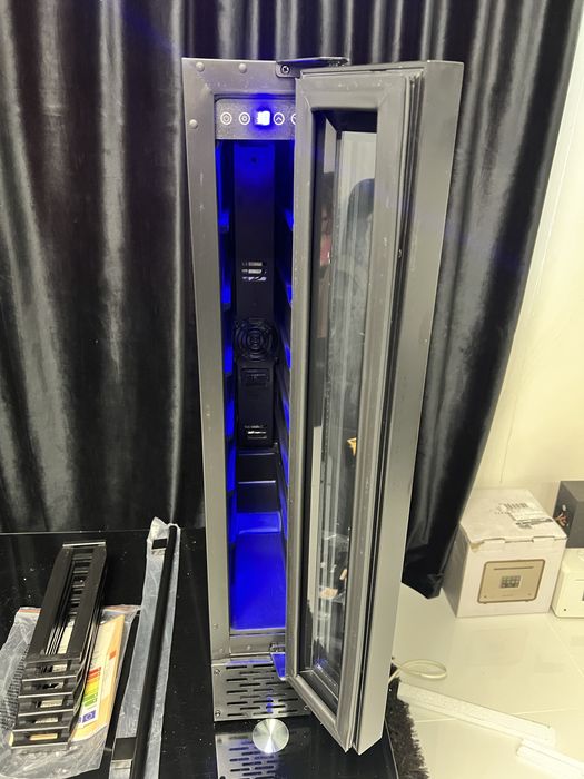 Холодильник винний вмонтований з Німечини Klarstein Vinovilla 10046351