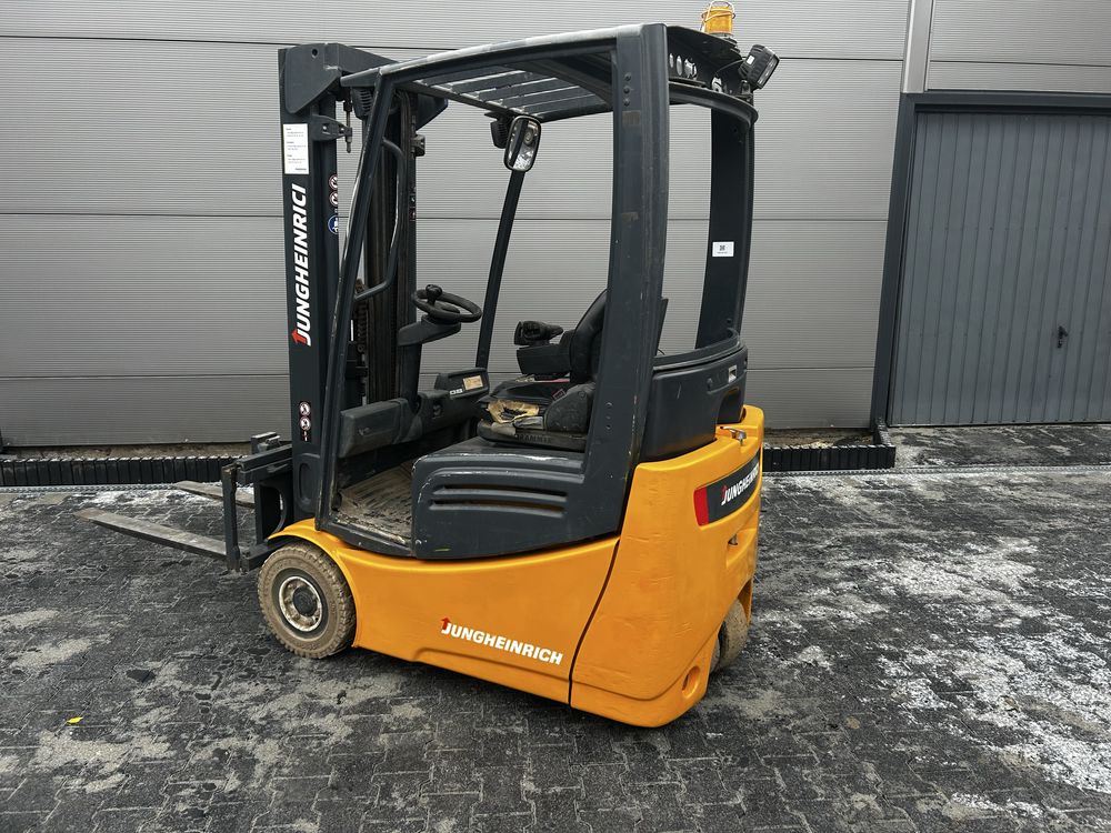 Wózek widłowy elektryczny elektryk Jungheinrich EFG 213 216k triplex