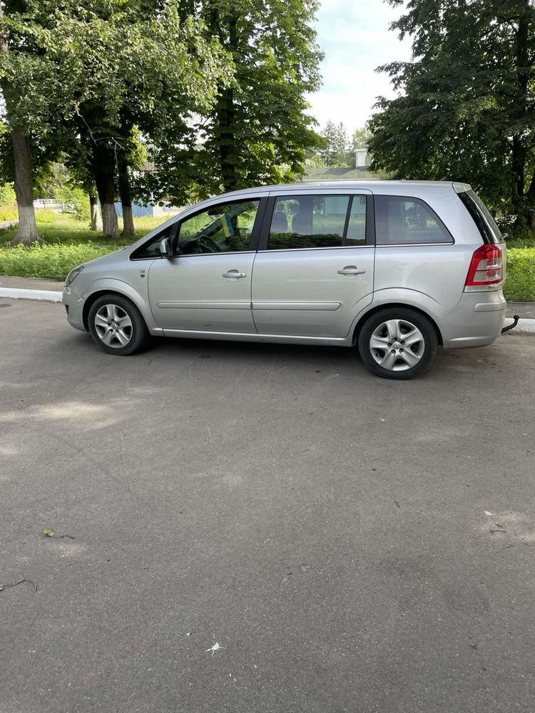 Продам OPEL ZAFIRA 1.7 D . Кпп 6 ст