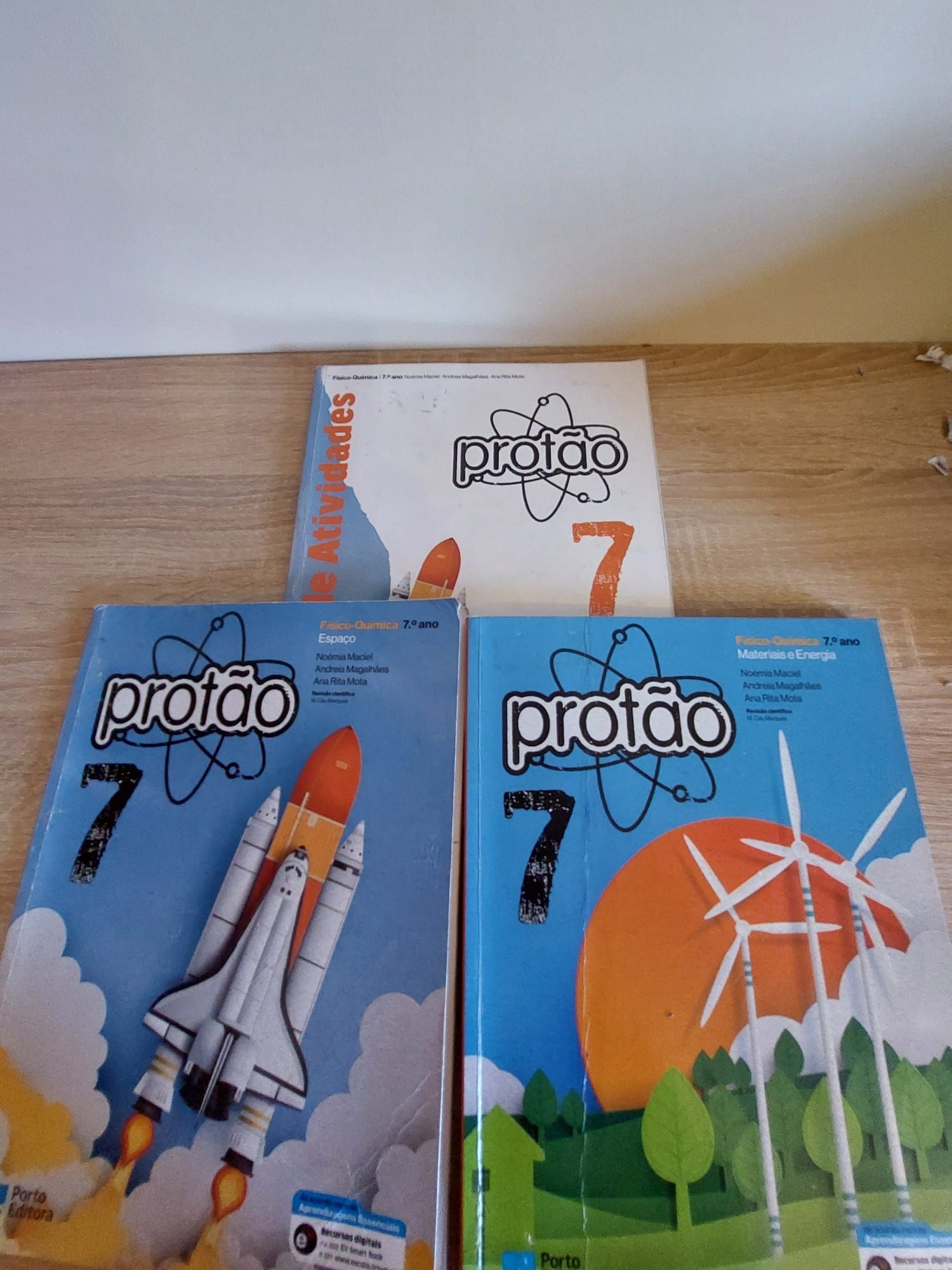Manuais e Cadernos de Atividades 7° ano
