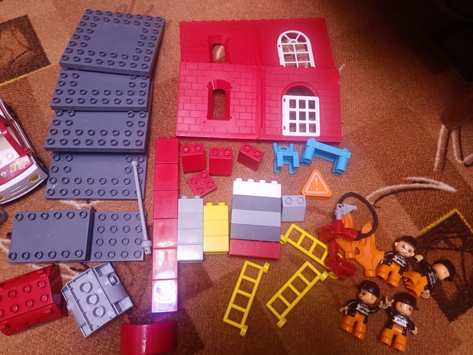 Конструктор JDLT (аналог Lego Duplo) "Полицейский и пожарний участок"
