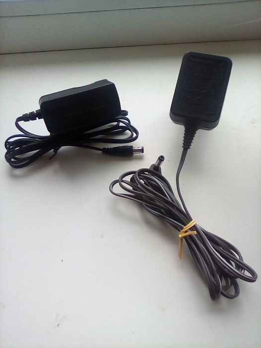 Зарядки до телефонів