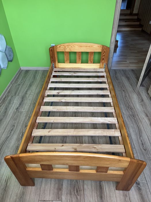 Łóżko drewniane młodzieżowe
