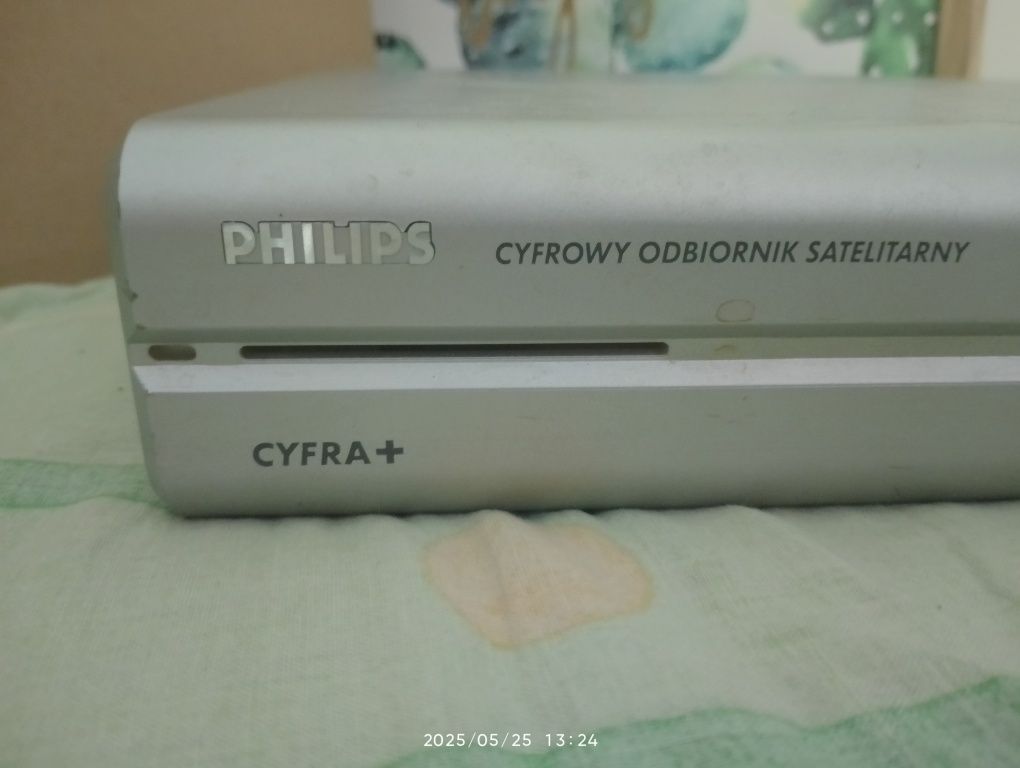 Tuner satelitarny Ferguson FX-7600 UCI oraz philips cena za szt