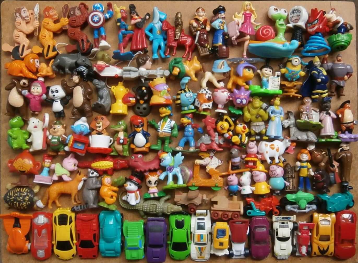 Киндер игрушка Kinder силушка богатырская миньон пеппа кидерино смурф