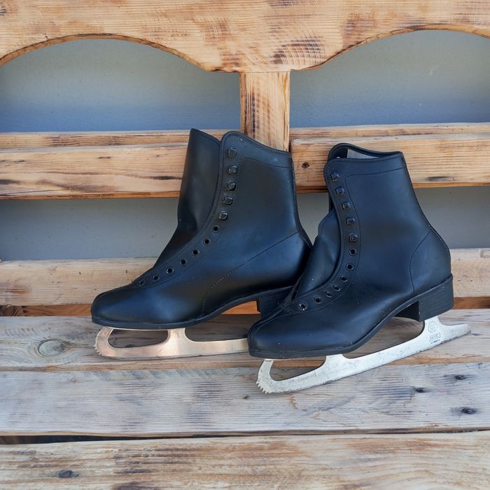 Łyżwy figurowe czarne damskie