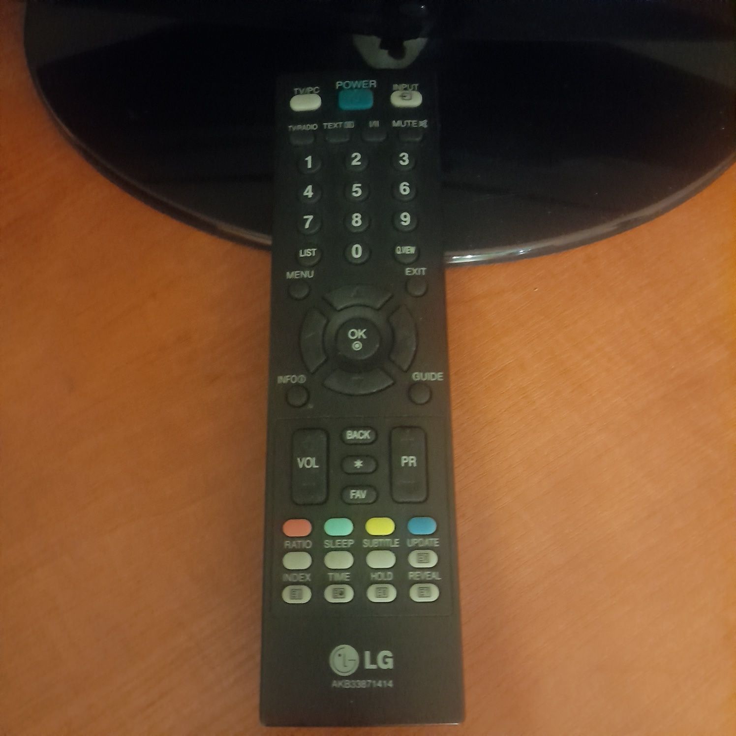 Monitor LG M2094D-PZ z wbudowanym tunerem TV
