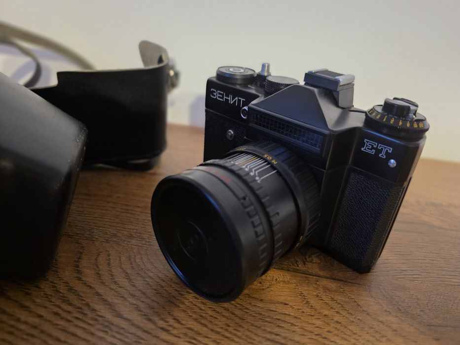 Zenit ET – nowy, kolekcjonerski aparat analogowy + etui