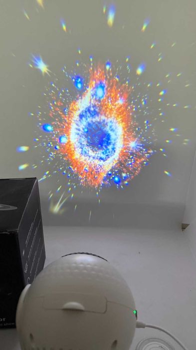 Проектор зоряного неба домашній планетарій світильник светильник на 12