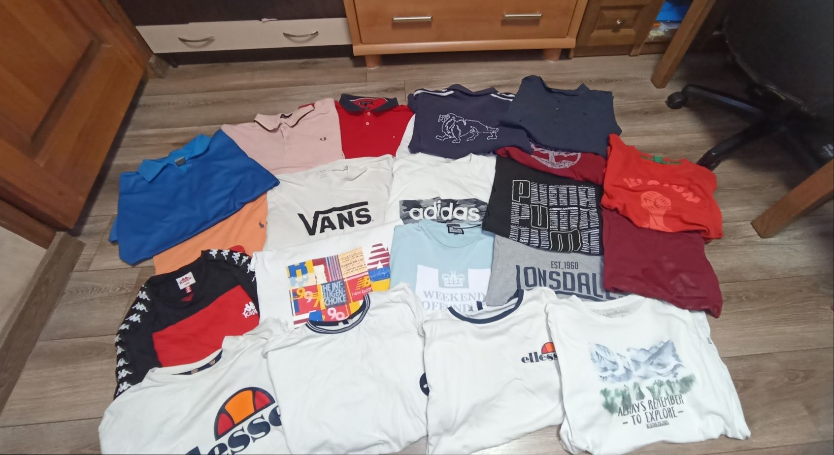 Футболкі ( stone island, ellesse,new balance, kappa, weekend)