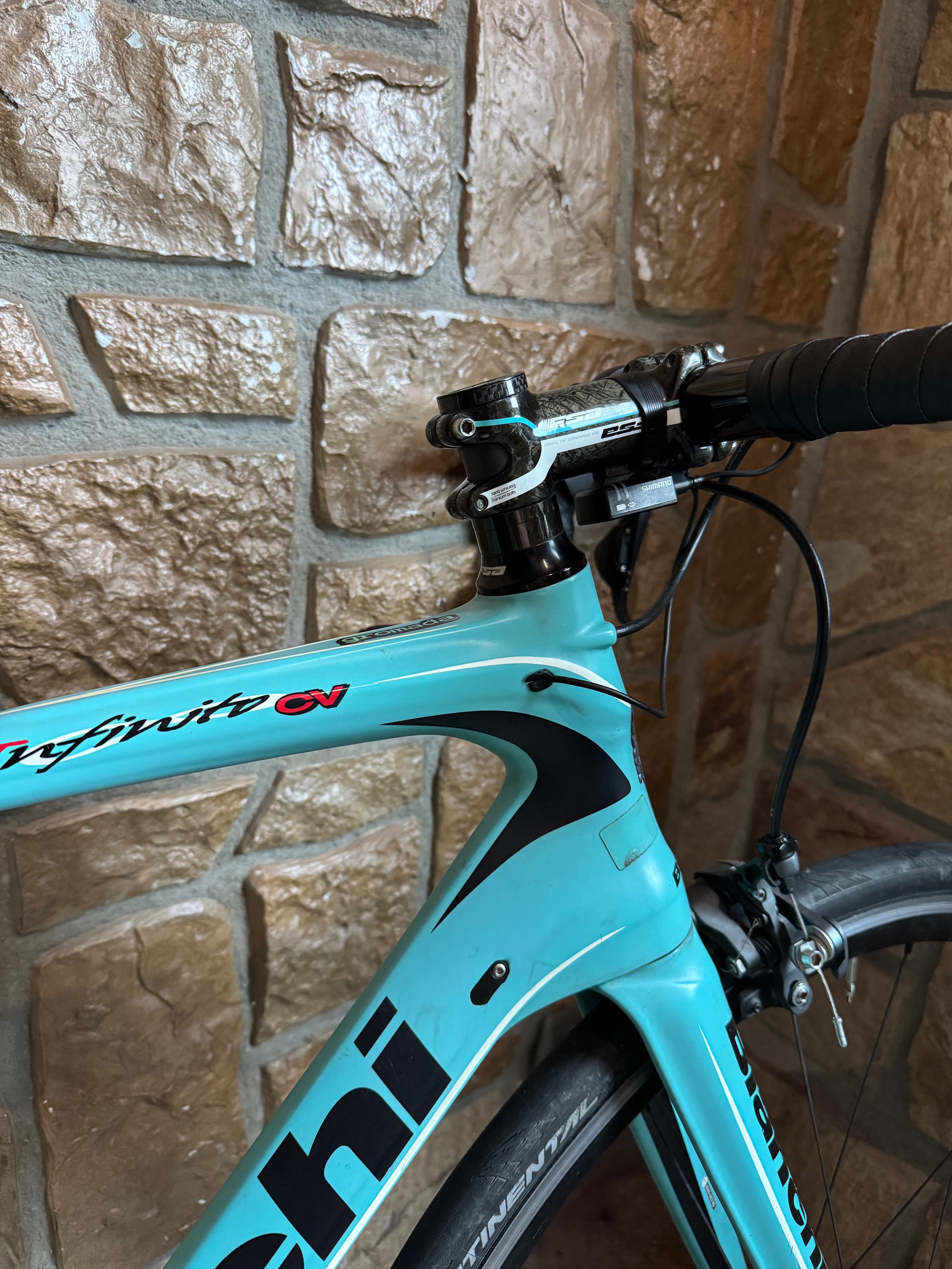 Rower szosowy; kolarka Bianchi Infinito CV Ultegra Di2 – R. 55
