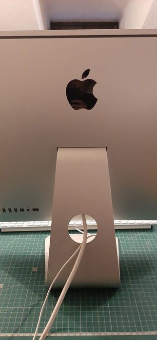 iMac de 21,5 polegadas ( meados de 2011)