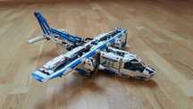 LEGO Technic 42025 Samolot Cargo – kompletny i sprawny