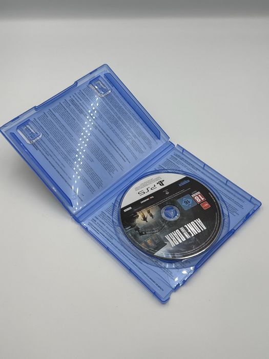 Gra ps5 Alone on dark