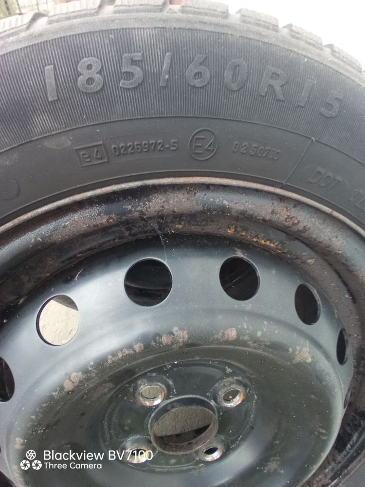 Dunlop 185/60 r15 Комплект с дисками 4х100 DIA 55мм