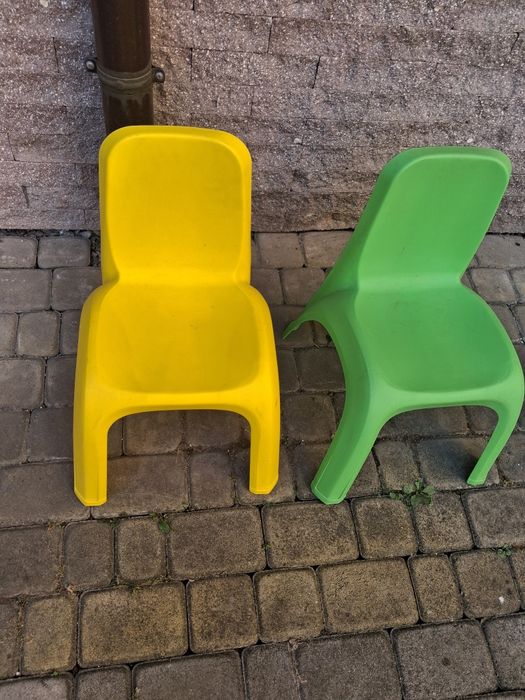 Крісло дитяче пластикове