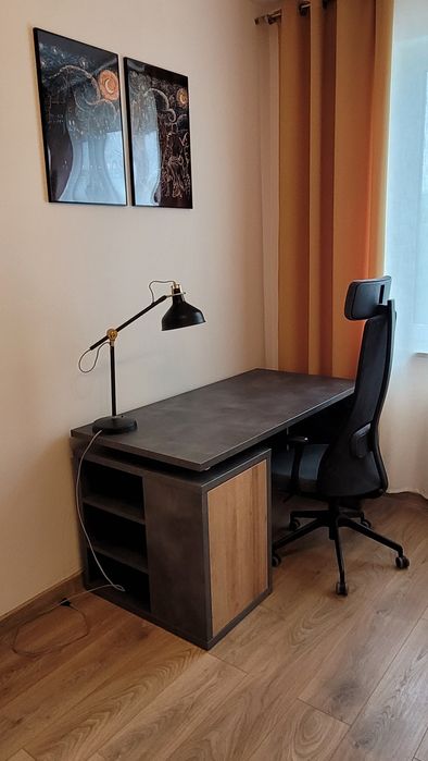 Solidne biurko 140cm w stylu loftowym w świetnym stanie