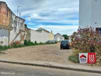 Lote para construção de 2 prédios