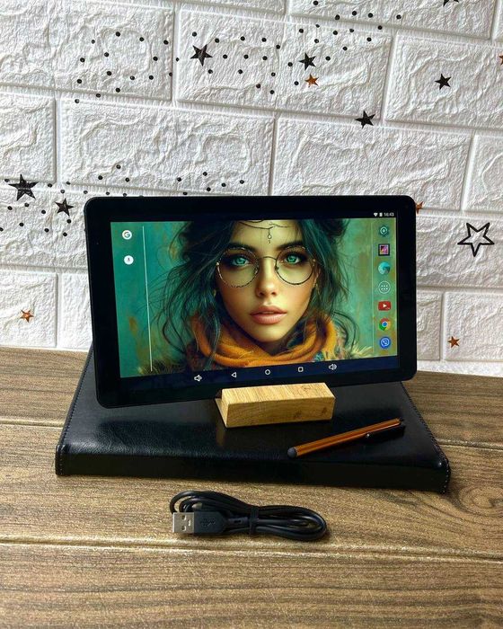 Планшет 10 дюймів (Гарна комплектація)
