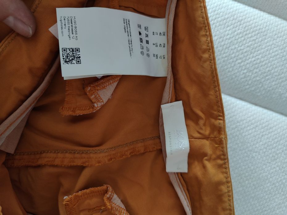 Spodnie męskie miodowe kamel długie Hugo Boss rozmiar M