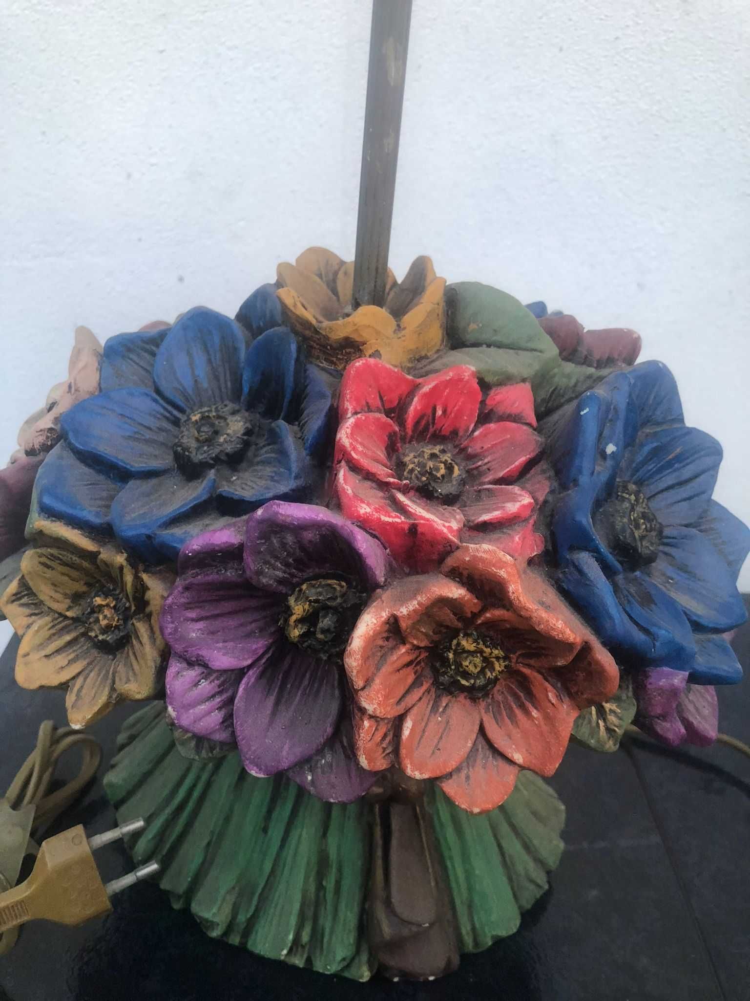 Candeeiro em forma de Ramo de Flores