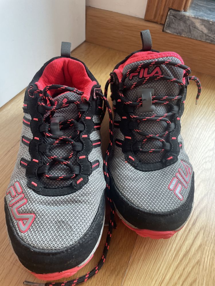 Tenis da Fila All Terrain usados