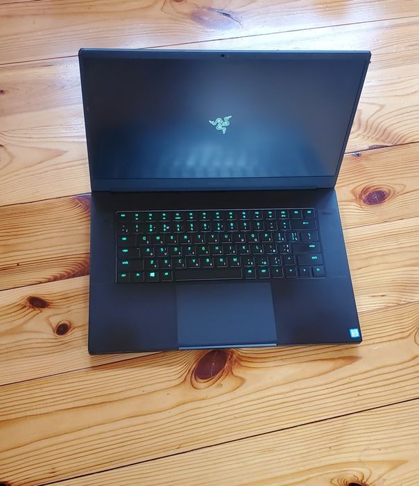 Razer Blade RTX 2070 8Gb / RZ09-0288 ( legion )