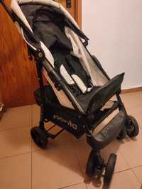 Carinho para passeios de bebé