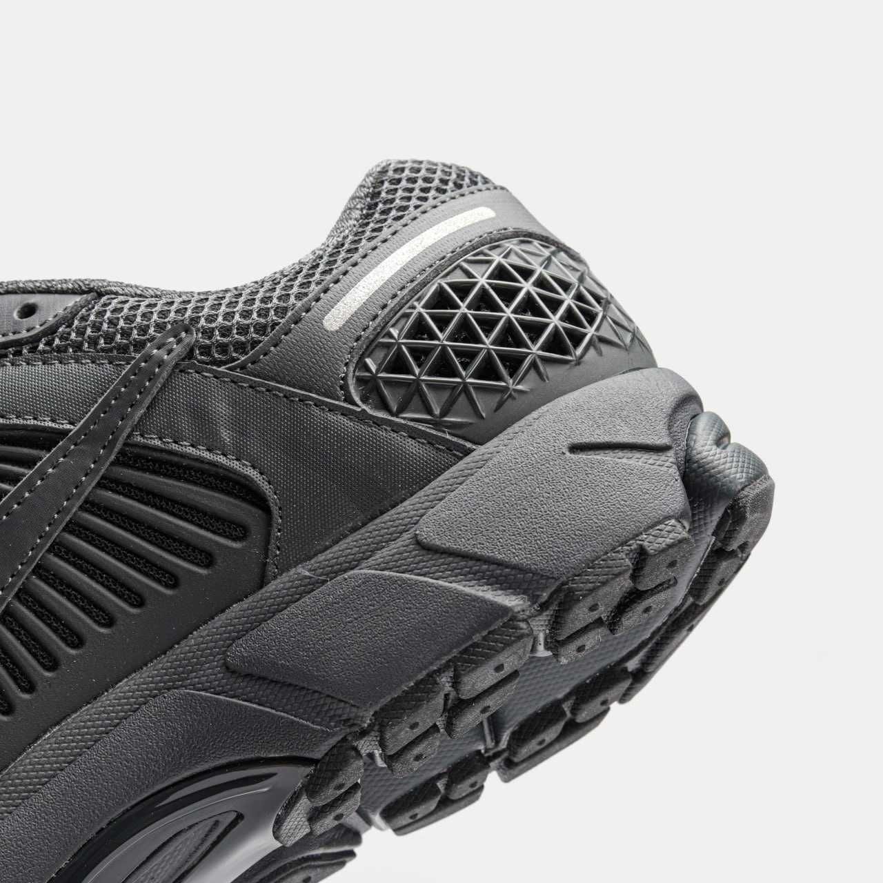 Кросівки кроссовки Nike Zoom Vomero 5 SP