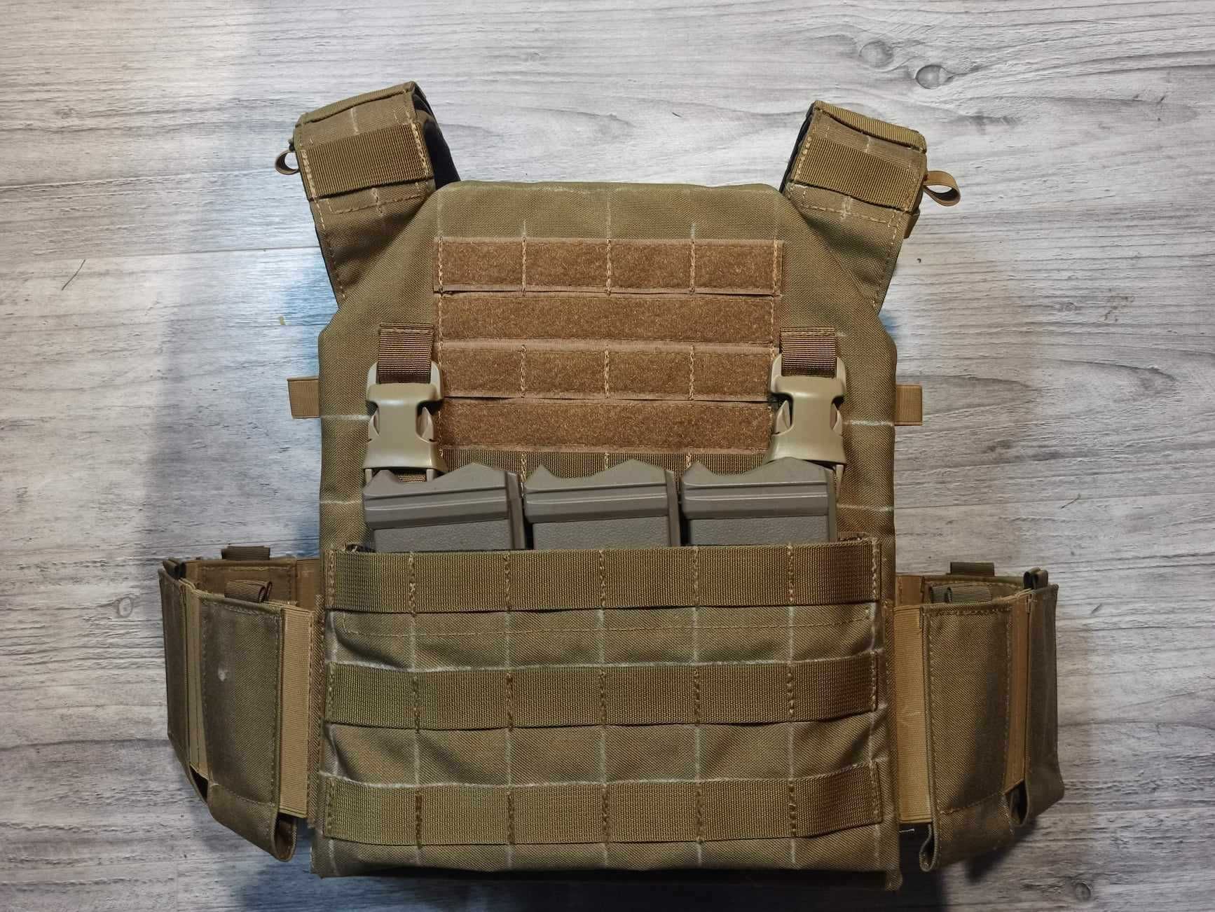 Kamizelka Taktyczna Plate Carrier Coyote Sapi M Elastyczne Boki