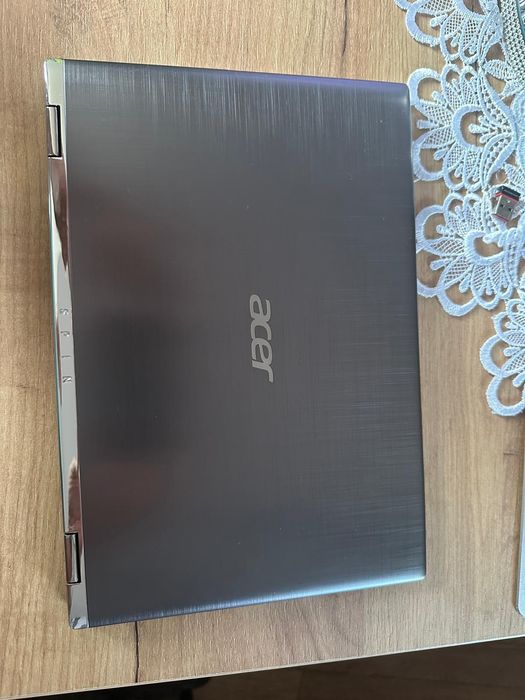 Laptop Acer Spin 1