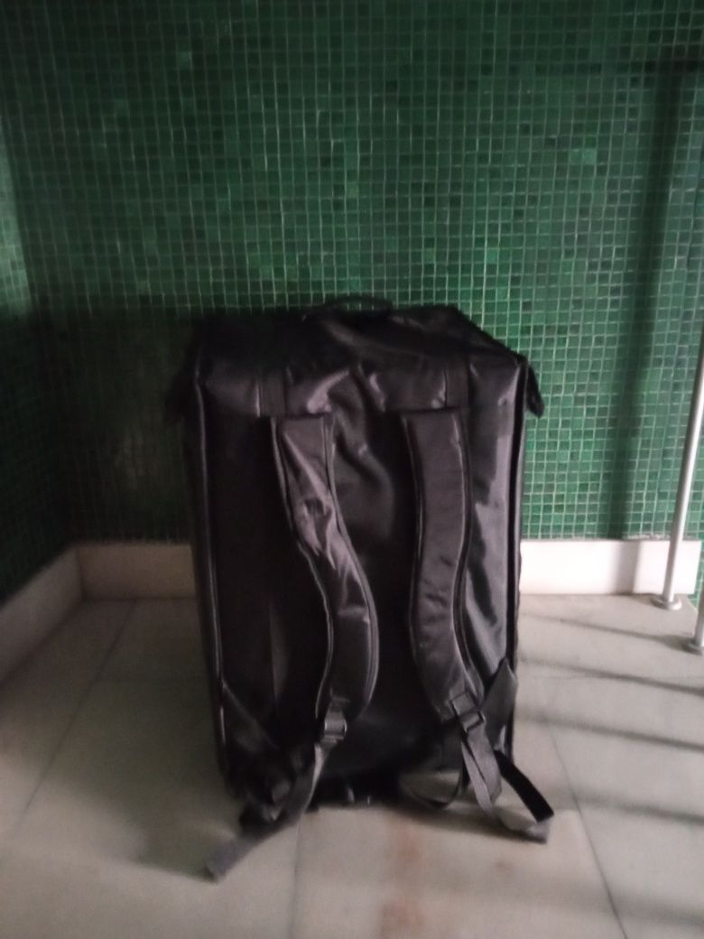 Mochila com muito pouco uso