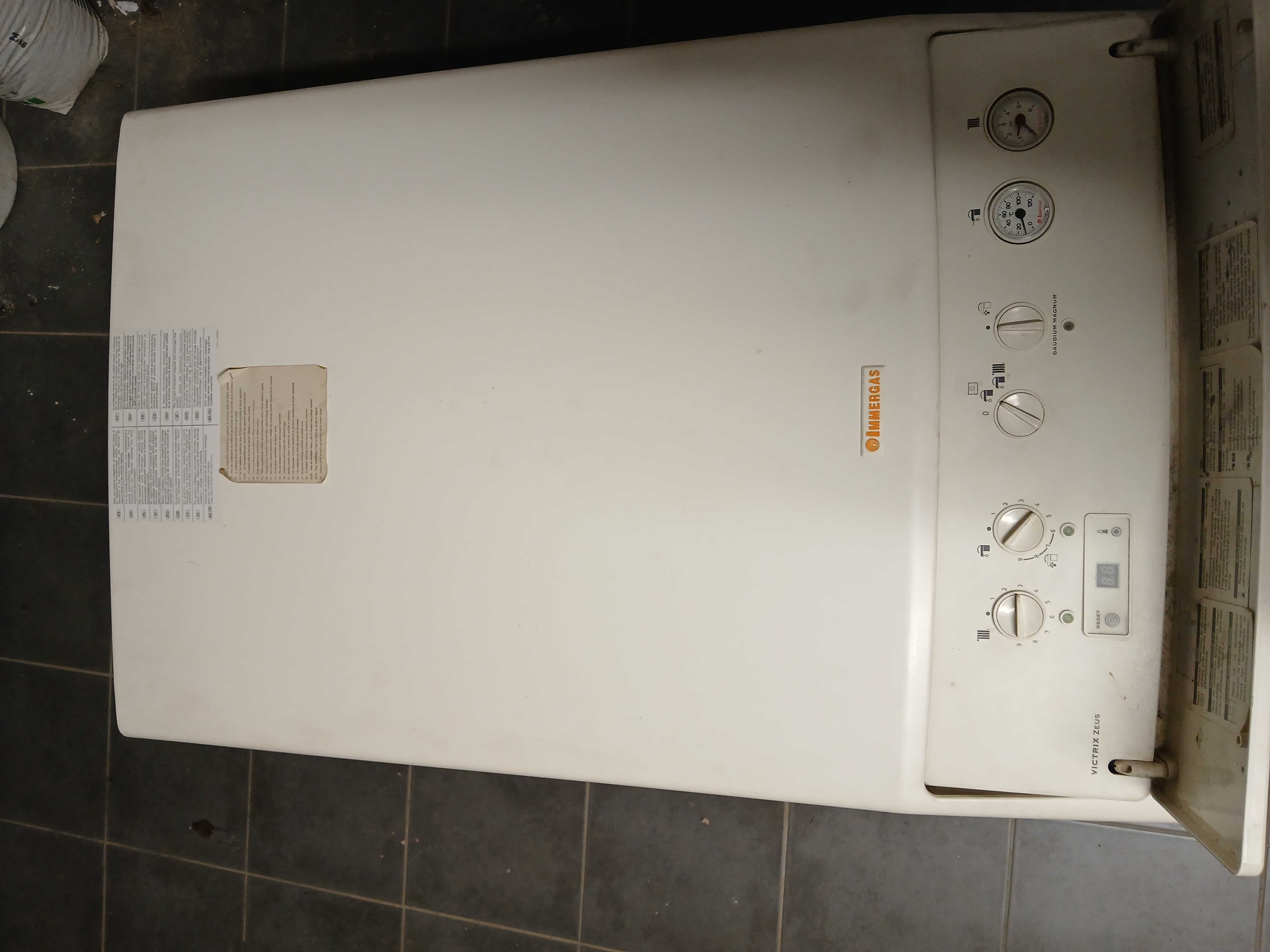 Piec gazowy kondensacyjny Immergas Vitrix 27