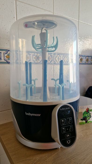 Esterilizador e secador de biberões