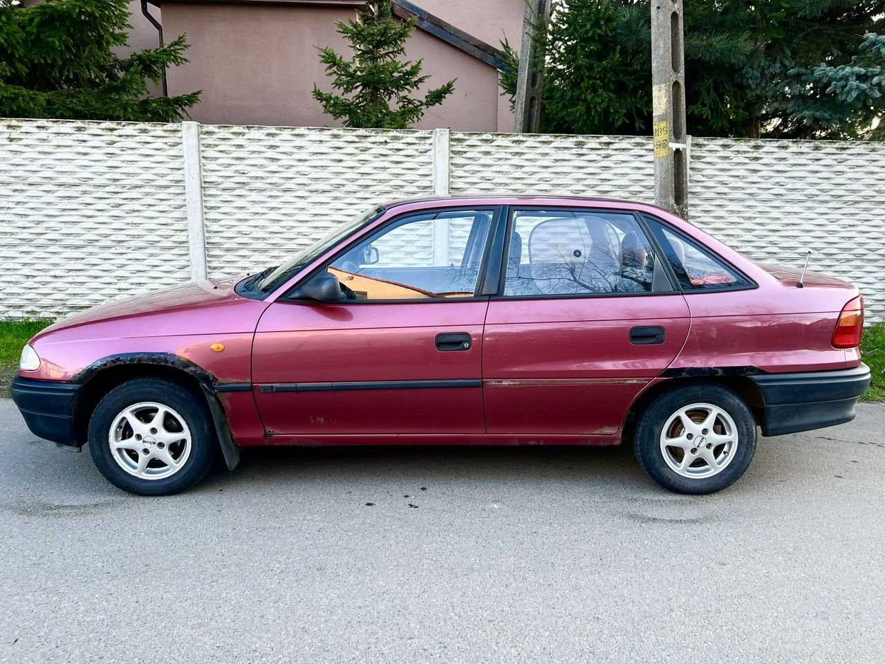 Opel Astra 1.4 8V 60KM Salon PL Długie opłaty 2 komplety kół