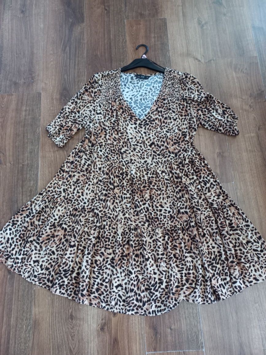 Sukienka oversize f&f