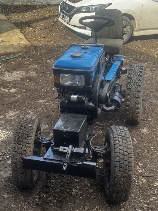 Продам трактор Zubr 12