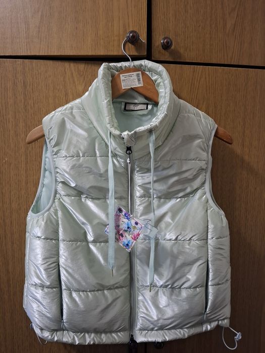 Продам желет  женский