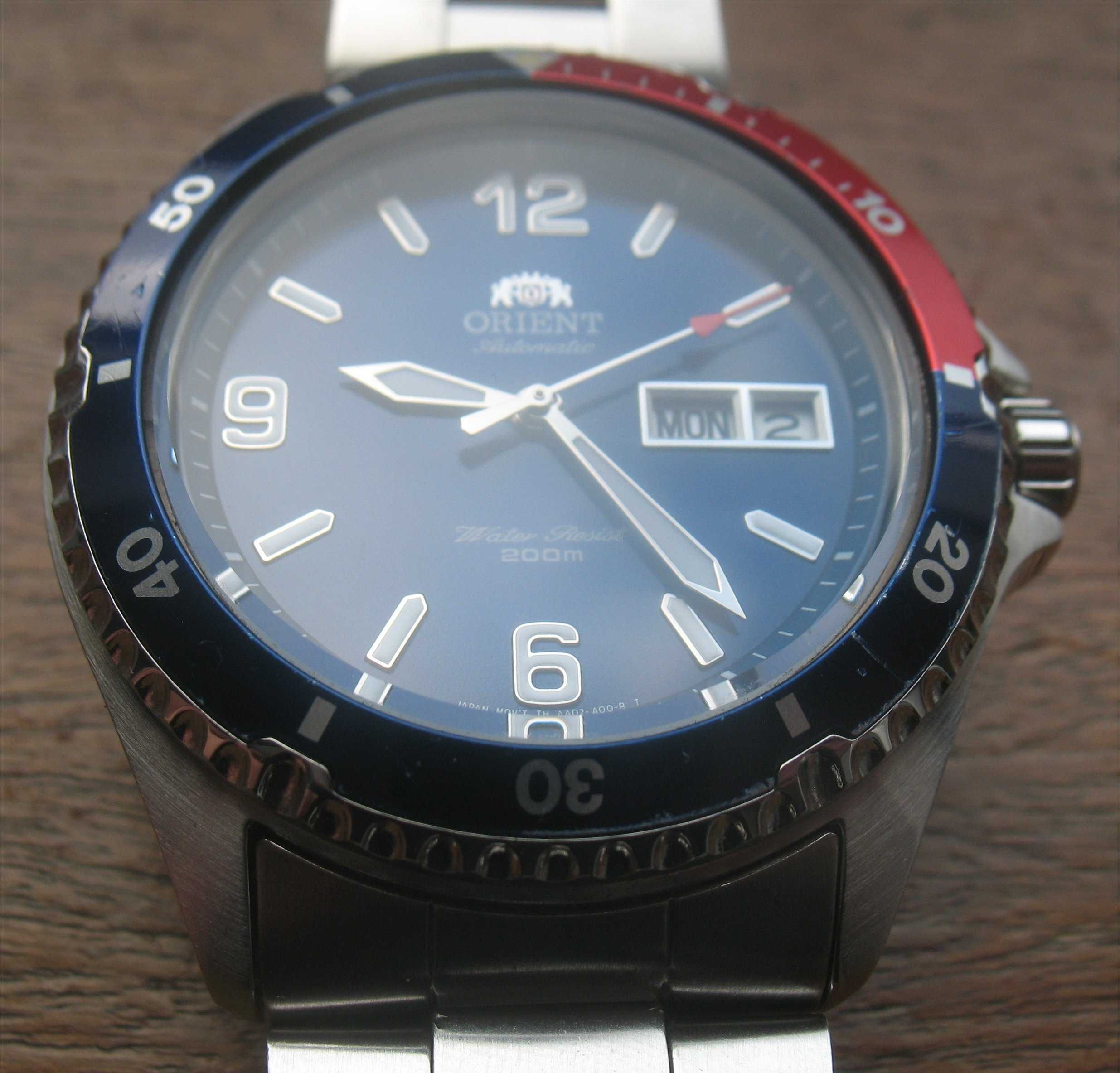 Relógio Mecânico Orient Mako II - Automatic - Water Resistant - 200m