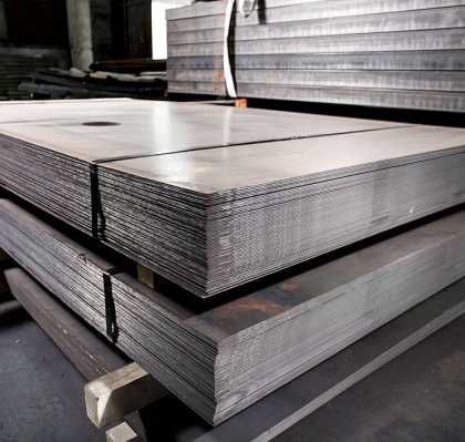 Алюмінієві листи та пластини — різні товщини, марки.