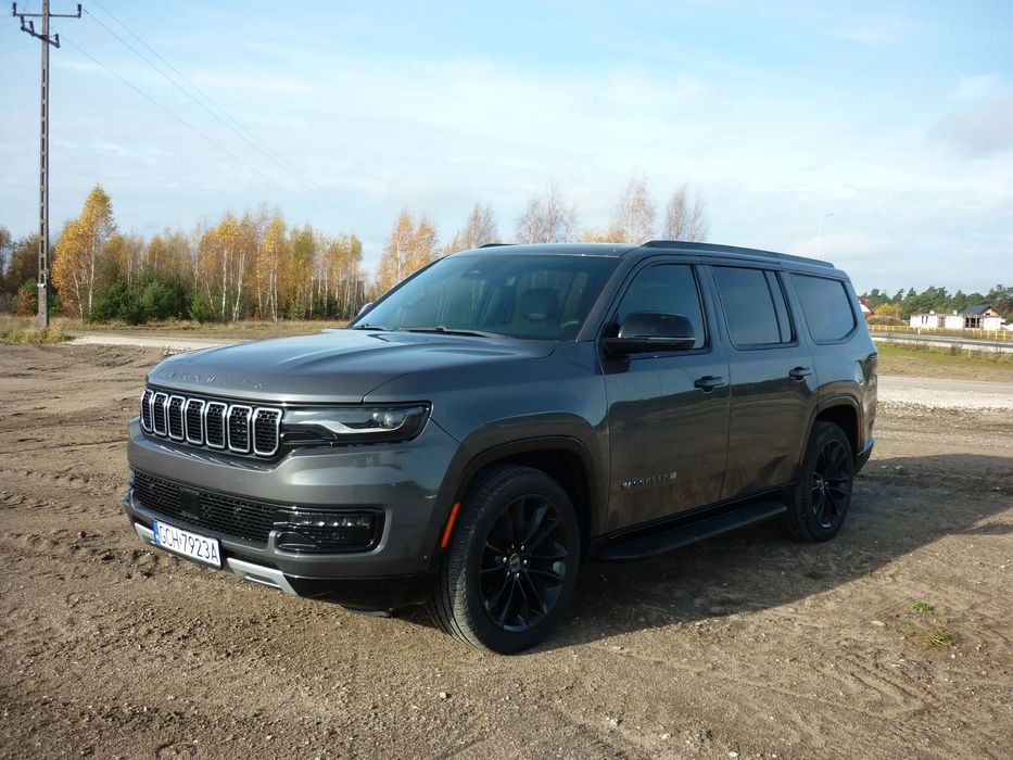 Jeep Wagoneer 5.7 hemi 4x4 lpg 8 osobowy panorama hak kamera fv-marza