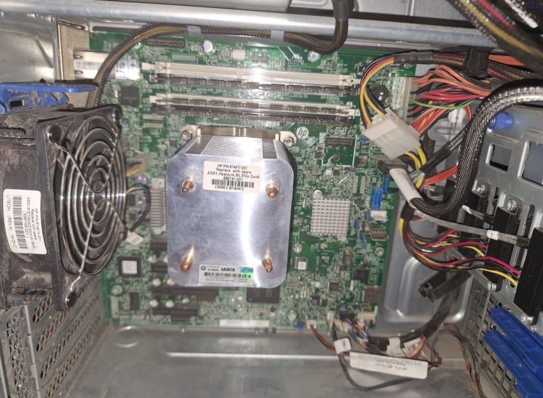 Serwer HP Proliant ML310e gen8 v2